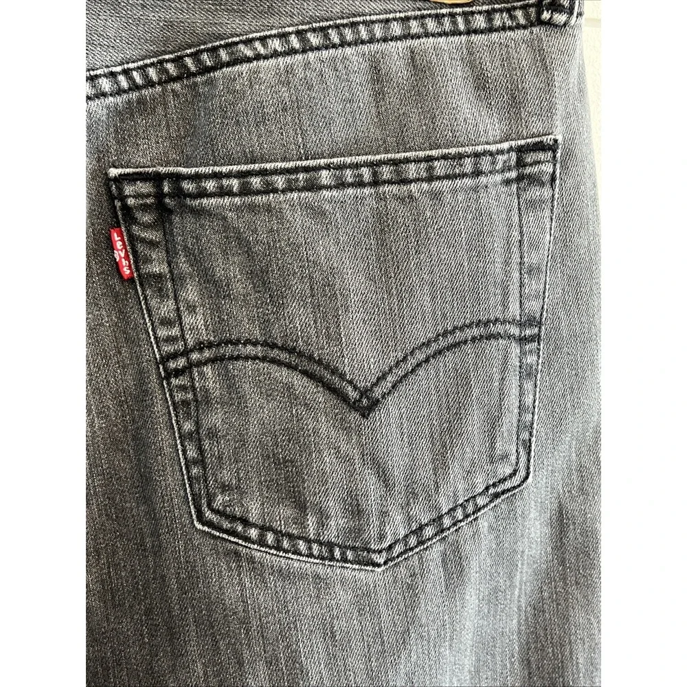 Levis 501 straight leg jeans Men 34X32 (35x31 ) Button Fly Gray Denim